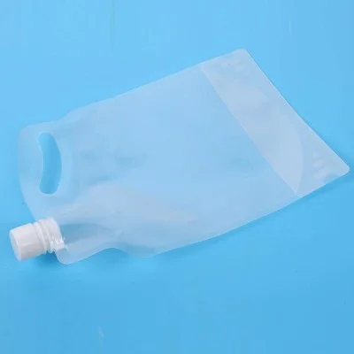 Plastik Kapaklı Su Torbası 1 Litre Plastik Kapaklı Su Torbası 1 Litre