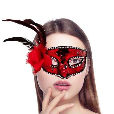 Kırmızı Yandan Tüylü Güllü Taşlı Pullu Maske Kırmızı Yandan Tüylü Güllü Taşlı Pullu Maske
