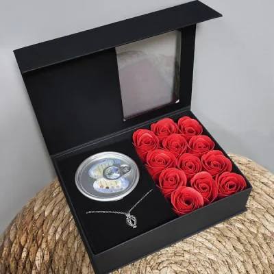 Romantik Gül ve İstiridye İnci Kolye Seti Romantik Gül ve İstiridye İnci Kolye Seti