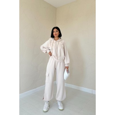 Bej Kapüşonlu Sweatshirt Ve Kargo Pantolon Takım Bej Kapüşonlu Sweatshirt Ve Kargo Pantolon Takım