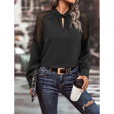 Kadın Uzun Kollu Anahtar Deliği Yaka Reglan Kol Dantel Detaylı Ithal Krep Bluz Kadın Uzun Kollu Anahtar Deliği Yaka Reglan Kol Dantel Detaylı Ithal Krep Bluz