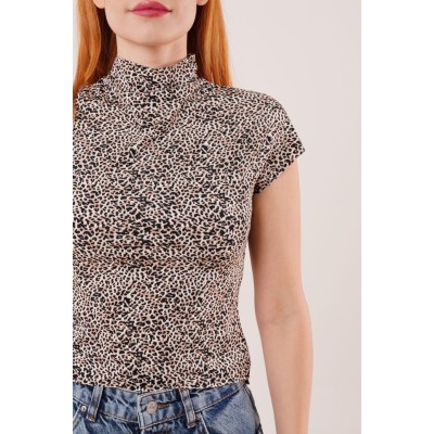 Leopar Desen Kısa Kollu Basic T-Shirt Leopar Desen Kısa Kollu Basic T-Shirt