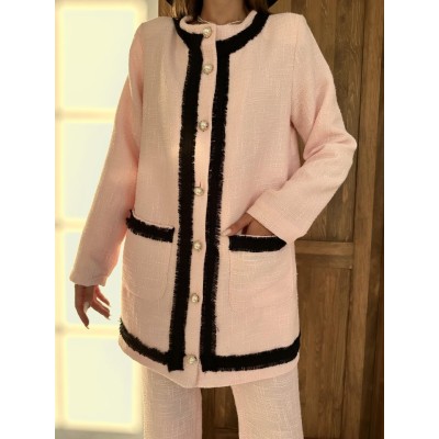 Pembe Siyah Şeritli Yakasız Ceket Ve Pantolon Takım Pembe Siyah Şeritli Yakasız Ceket Ve Pantolon Takım