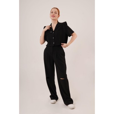 Cepli Düğmeli Bluz Ve Diz Detaylı Pantolon Siyah İkili Takım Cepli Düğmeli Bluz Ve Diz Detaylı Pantolon Siyah İkili Takım