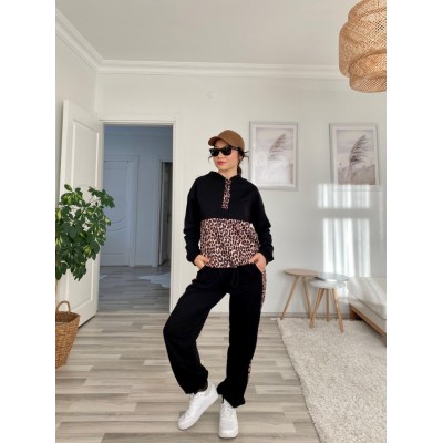 Kadın Uzun Kollu Leopar Detay Sweat Ve Yanı Leopar şerit Detay Pantolon Ikili Takım Kadın Uzun Kollu Leopar Detay Sweat Ve Yanı Leopar şerit Detay Pantolon Ikili Takım