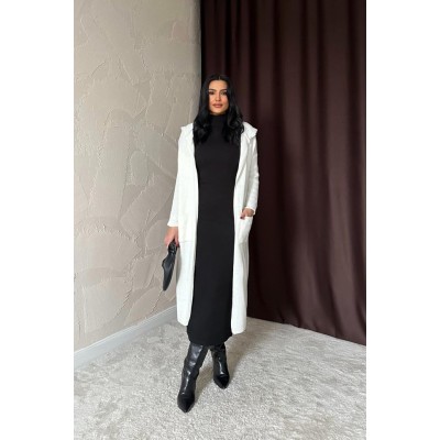 Beyaz Arkası Yazılı Hırka Beyaz Arkası Yazılı Hırka