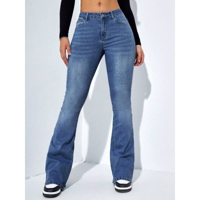 Kadın Yüksek Bel Cepli İspanyol Paçalı Kot Jeans Pantolon Kadın Yüksek Bel Cepli İspanyol Paçalı Kot Jeans Pantolon