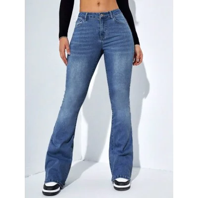 Kadın Yüksek Bel Cepli İspanyol Paçalı Kot Jeans Pantolon Kadın Yüksek Bel Cepli İspanyol Paçalı Kot Jeans Pantolon