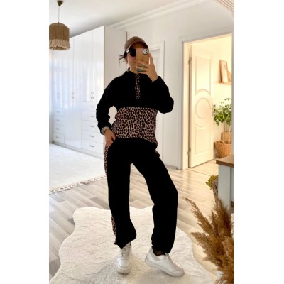 Kadın Uzun Kollu Leopar Detay Sweat Ve Yanı Leopar şerit Detay Pantolon Ikili Takım Kadın Uzun Kollu Leopar Detay Sweat Ve Yanı Leopar şerit Detay Pantolon Ikili Takım