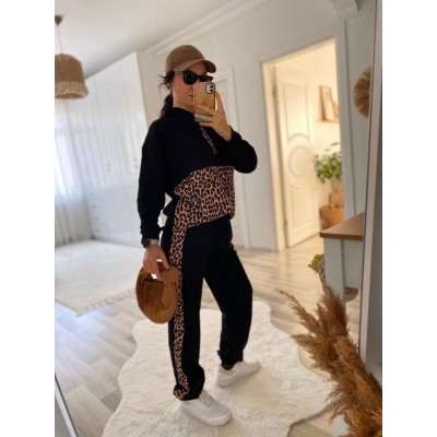 Kadın Uzun Kollu Leopar Detay Sweat Ve Yanı Leopar şerit Detay Pantolon Ikili Takım Kadın Uzun Kollu Leopar Detay Sweat Ve Yanı Leopar şerit Detay Pantolon Ikili Takım