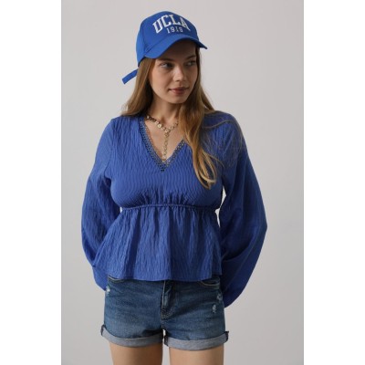V Yaka Dantelli Bluz - Mavi V Yaka Dantelli Bluz - Mavi