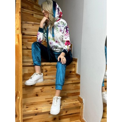 Kadın Kadife Kumaş Uzun Kollu Kapüşon Detay çiçek Baskılı Sweat Ve Pantolon Ikili Takım Kadın Kadife Kumaş Uzun Kollu Kapüşon Detay çiçek Baskılı Sweat Ve Pantolon Ikili Takım