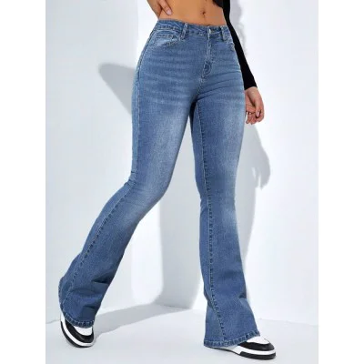 Kadın Yüksek Bel Cepli İspanyol Paçalı Kot Jeans Pantolon Kadın Yüksek Bel Cepli İspanyol Paçalı Kot Jeans Pantolon