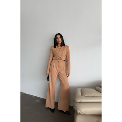 CROP CEKET - PANTOLON TAKIM GOLD DÜĞME DETAYLI - Kahverengi CROP CEKET - PANTOLON TAKIM GOLD DÜĞME DETAYLI - Kahverengi