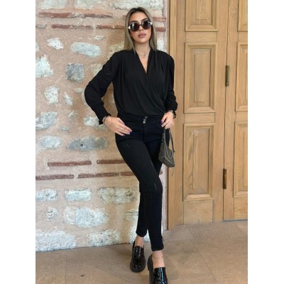 Kadın Uzun Kollu Dökümlü Kruvaze Yaka Kol Ucu Gipeli Sandy Bluz Kadın Uzun Kollu Dökümlü Kruvaze Yaka Kol Ucu Gipeli Sandy Bluz