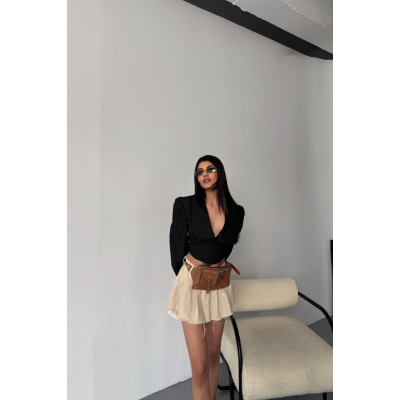 CROP POPLİN GÖMLEK YAKA KENAR DANTEL DETAYLI - Siyah CROP POPLİN GÖMLEK YAKA KENAR DANTEL DETAYLI - Siyah