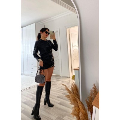 Kadın Uzun Kollu Bisiklet Yaka Yandan Büzgülü Kısa Deri Elbise Kadın Uzun Kollu Bisiklet Yaka Yandan Büzgülü Kısa Deri Elbise