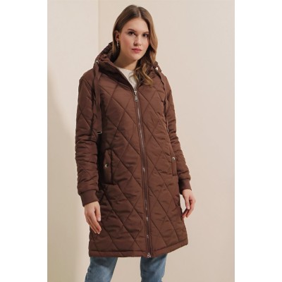 5138 Kapitone Uzun Şişme Mont - Kahverengi 5138 Kapitone Uzun Şişme Mont - Kahverengi