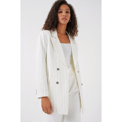Beyaz Çift Düğmeli Çizgili Blazer Ceket 0699 Beyaz Çift Düğmeli Çizgili Blazer Ceket 0699