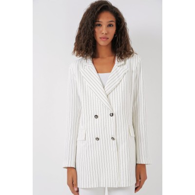 Beyaz Çift Düğmeli Çizgili Blazer Ceket 0699 Beyaz Çift Düğmeli Çizgili Blazer Ceket 0699