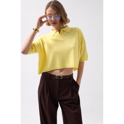 Polo Yaka Crop Dokulu Bluz Polo Yaka Crop Dokulu Bluz