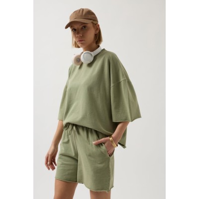 Oversize Lazer Kesim Bisiklet Yaka T-Shirt Oversize Lazer Kesim Bisiklet Yaka T-Shirt