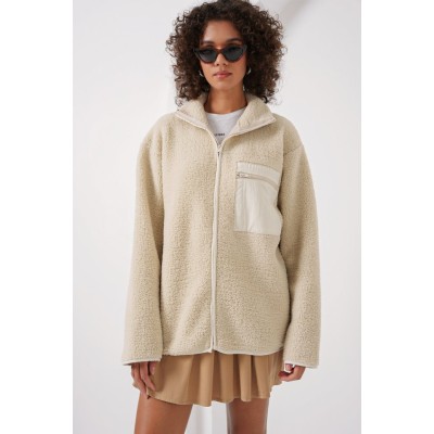 55446 Fermuarlı Oversize Peluş Ceket Mont - Krem 55446 Fermuarlı Oversize Peluş Ceket Mont - Krem