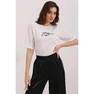 0472 Baskılı Oversize Örme Tişört - Beyaz 0472 Baskılı Oversize Örme Tişört - Beyaz