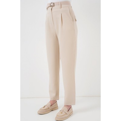 Pileli Kemerli Kumaş Pantolon 6725 - Krem Pileli Kemerli Kumaş Pantolon 6725 - Krem