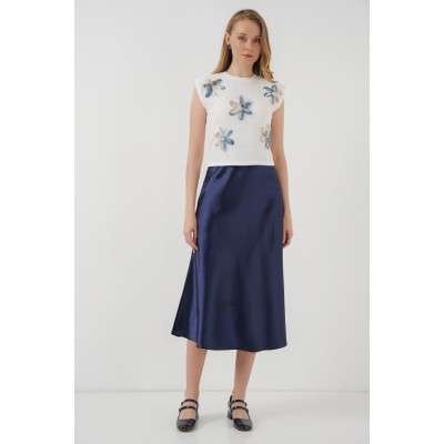930 Kısa Kol Desenli Crop Bluz - Beyaz 930 Kısa Kol Desenli Crop Bluz - Beyaz