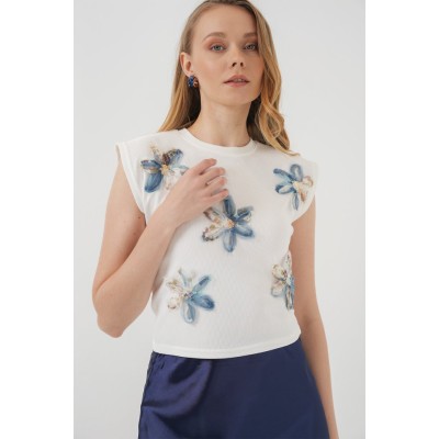930 Kısa Kol Desenli Crop Bluz - Beyaz 930 Kısa Kol Desenli Crop Bluz - Beyaz
