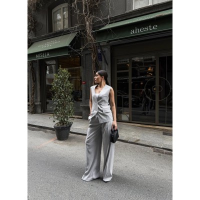 Poly Viscose Arkasi Düğme Ve Kemer Detayli Yelek Pantolon Takim Poly Viscose Arkasi Düğme Ve Kemer Detayli Yelek Pantolon Takim