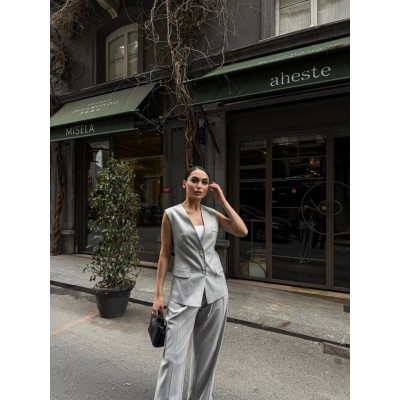 Poly Viscose Arkasi Düğme Ve Kemer Detayli Yelek Pantolon Takim Poly Viscose Arkasi Düğme Ve Kemer Detayli Yelek Pantolon Takim