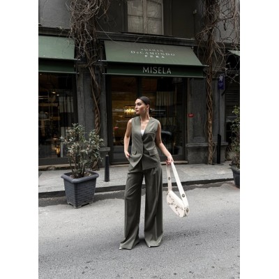 Poly Viscose Arkasi Düğme Ve Kemer Detayli Yelek Pantolon Takim Poly Viscose Arkasi Düğme Ve Kemer Detayli Yelek Pantolon Takim