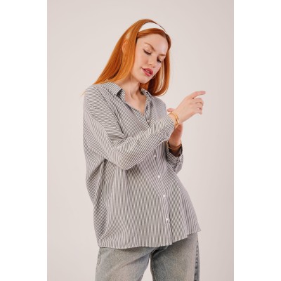 Cep Detay Çizgili Oversize Gri Gömlek Cep Detay Çizgili Oversize Gri Gömlek
