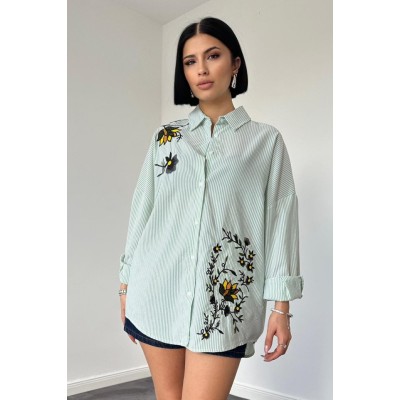 Yeşil Klasik Bedensiz Çizgili Poplin Nakışlı Gömlek Yeşil Klasik Bedensiz Çizgili Poplin Nakışlı Gömlek