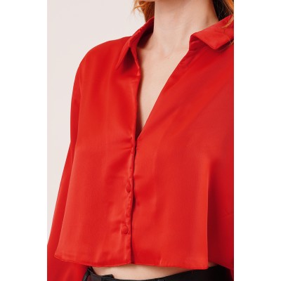 Saten Crop Model Kırmızı Gömlek Saten Crop Model Kırmızı Gömlek