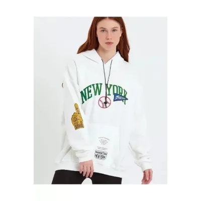 Baskılı Kapüşonlu Sweatshirt - Beyaz Baskılı Kapüşonlu Sweatshirt - Beyaz