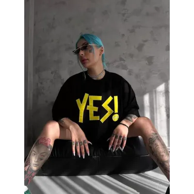 Unisex Nakış İşlemeli T-Shirt - Siyah Unisex Nakış İşlemeli T-Shirt - Siyah