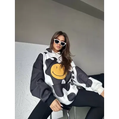 Smiley Face Kapüşonlu Sweatshirt - Siyah Smiley Face Kapüşonlu Sweatshirt - Siyah
