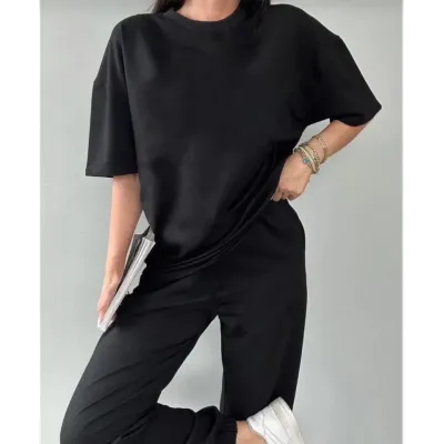 Unisex Düz T-Shirt Ve Eşofman Takımı - Siyah Unisex Düz T-Shirt Ve Eşofman Takımı - Siyah
