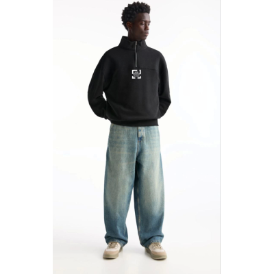 Oversize Yarım Farmuarlı Yakalı Özel Tasarım Basic SweatShirt - Siyah Oversize Yarım Farmuarlı Yakalı Özel Tasarım Basic SweatShirt - Siyah