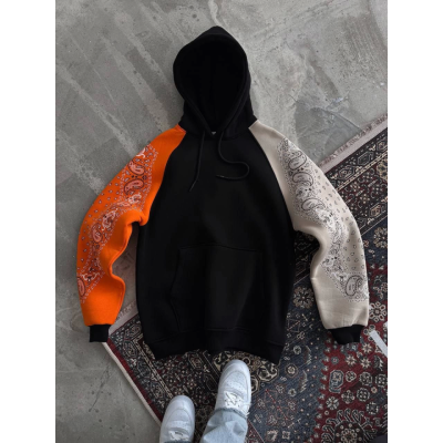 Üç İplik Penye Kapşonlu Parçalı SweatShirt - Siyah Üç İplik Penye Kapşonlu Parçalı SweatShirt - Siyah