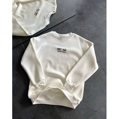 Bisiklet Yaka Üç İplik Baskılı Oversize SweatShirt - Beyaz Bisiklet Yaka Üç İplik Baskılı Oversize SweatShirt - Beyaz