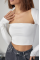 Kara Yaka Uzun Kollu Crop - Beyaz Kara Yaka Uzun Kollu Crop - Beyaz