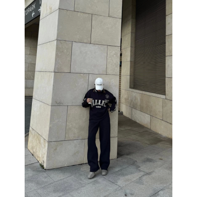 Üç İplik Yakalı Sweat Baggy Pantalonlu Takım - Siyah Üç İplik Yakalı Sweat Baggy Pantalonlu Takım - Siyah