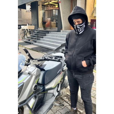 Samuray Kapşonlu ZIP Fermuarlı Çift Kapşonlu Nakışlı SweatShirt- Siyah Samuray Kapşonlu ZIP Fermuarlı Çift Kapşonlu Nakışlı SweatShirt- Siyah