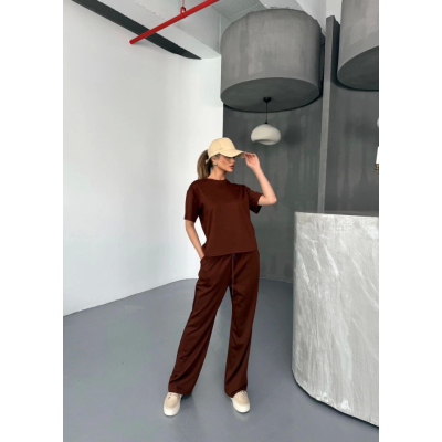 Osy Modal Yumuşak Dokulu Kumaş Kısa Kollu Bluz Rahat Pantalon Ikili Takım- Kahverengi Osy Modal Yumuşak Dokulu Kumaş Kısa Kollu Bluz Rahat Pantalon Ikili Takım- Kahverengi