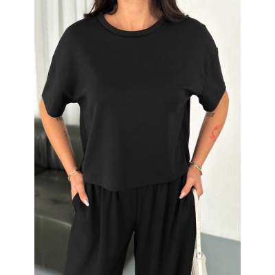Osy Modal Yumuşak Dokulu Kumaş Bisiklet Yaka T-shirt Bol Paça Pantalon Ikili Takım -Siyah Osy Modal Yumuşak Dokulu Kumaş Bisiklet Yaka T-shirt Bol Paça Pantalon Ikili Takım -Siyah
