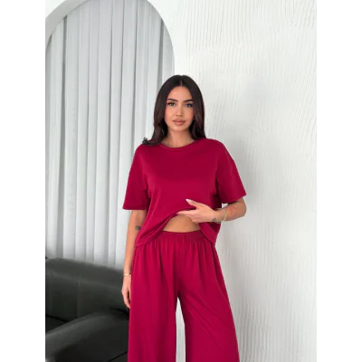 Osy Modal Yumuşak Dokulu Kumaş Bisiklet Yaka T-shirt Bol Paça Pantalon Ikili Takım -Bordo Osy Modal Yumuşak Dokulu Kumaş Bisiklet Yaka T-shirt Bol Paça Pantalon Ikili Takım -Bordo